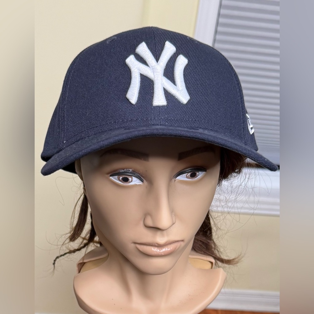 Beautiful Brand New YANKEES Cap